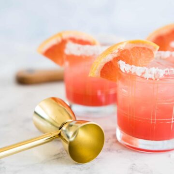 grapefruit salty dog cocktail